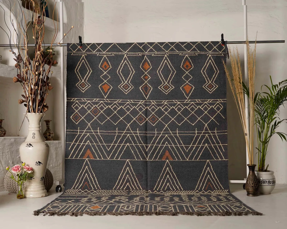 Graphite Linear Kilim Carpet – Artisan-Woven Wool Jute Rug, 8x10 & Custom Size