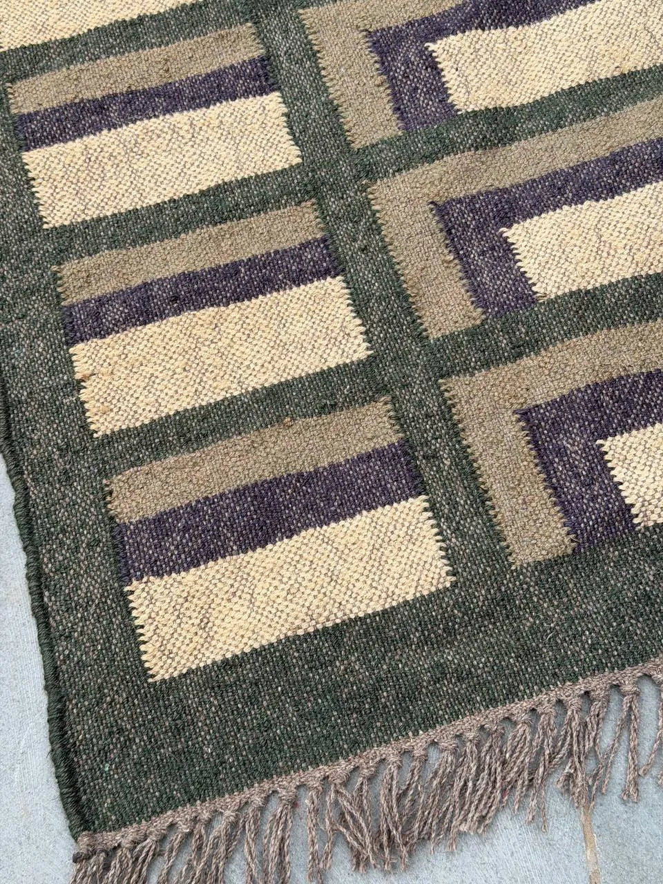 Maroon Volkskuns Kilim Tapytloper – Artisanaal-geweefde Wol Jute Mat, Volgens Maat Gemaak