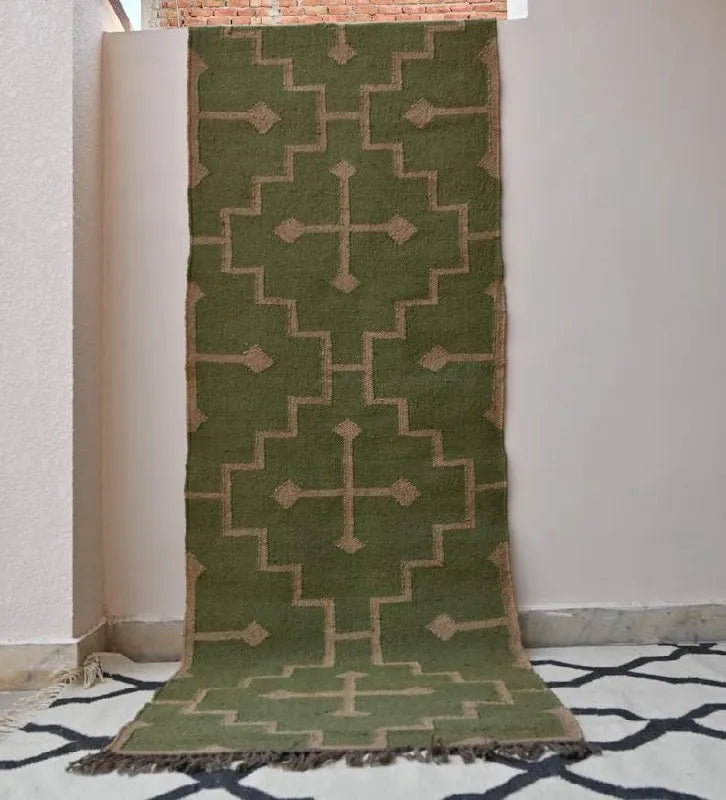 Handmade Olive Kilim Runner – Beige Stepped Geometric Design