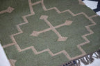 Handmade Olive Kilim Runner – Beige Stepped Geometric Design