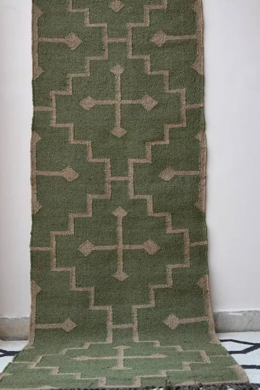 Handmade Olive Kilim Runner – Beige Stepped Geometric Design