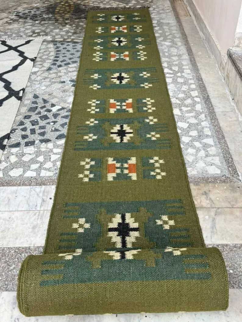 Maroon Volkskuns Kilim Tapytloper – Artisanaal-geweefde Wol Jute Mat, Volgens Maat Gemaak