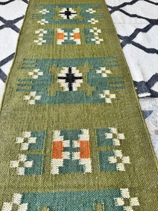 Maroon Volkskuns Kilim Tapytloper – Artisanaal-geweefde Wol Jute Mat, Volgens Maat Gemaak