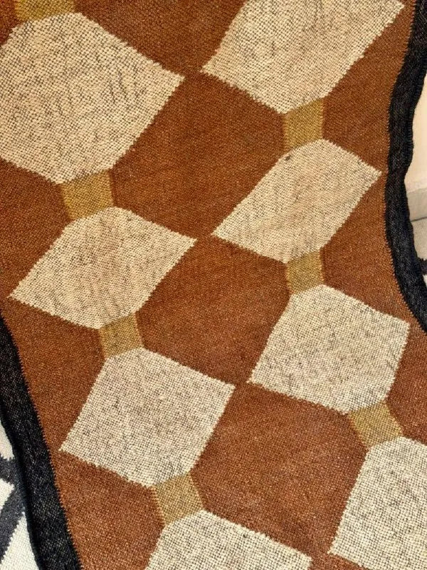 Handmade Rust Brown Kilim Runner – Beige Diamond Chains