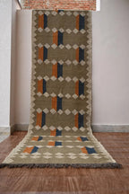 Handmade Wool & Jute Kilim Runner – Taupe Diamond Design