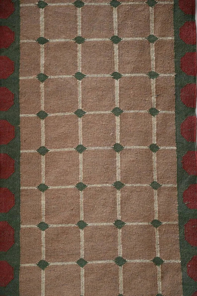 Handmade Grid Kilim Runner – Taupe with Green & Red